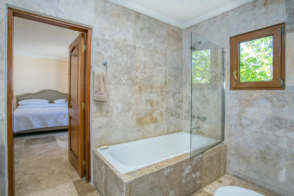 Villa rental St Martin - The bathroom 2